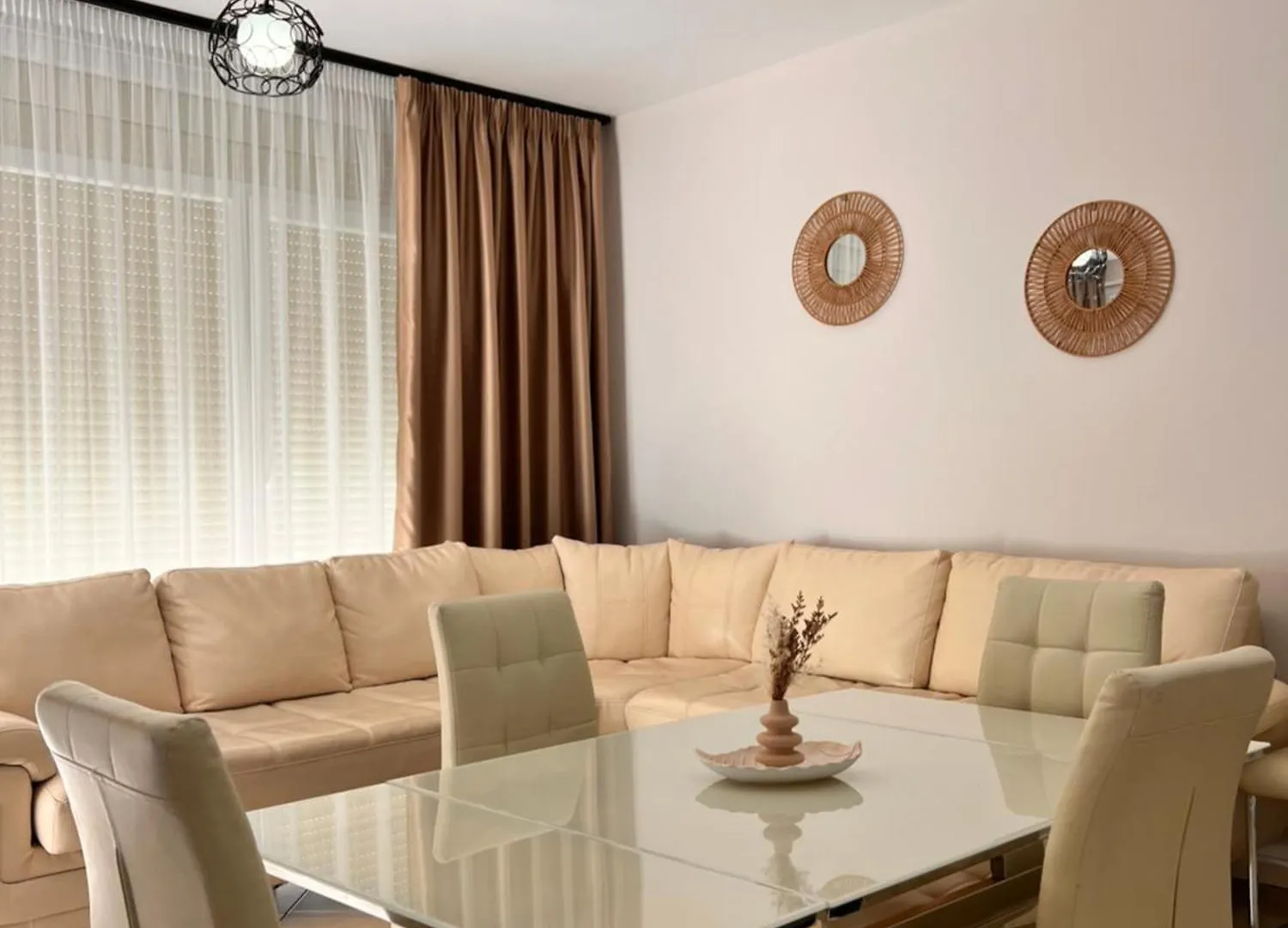 Апартаменты Gjiri Lalzit Home Дуррес