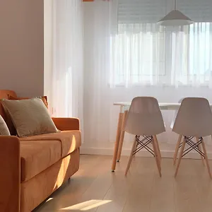 Colorful By The Sea - 1 Min From The Beach Дуррес